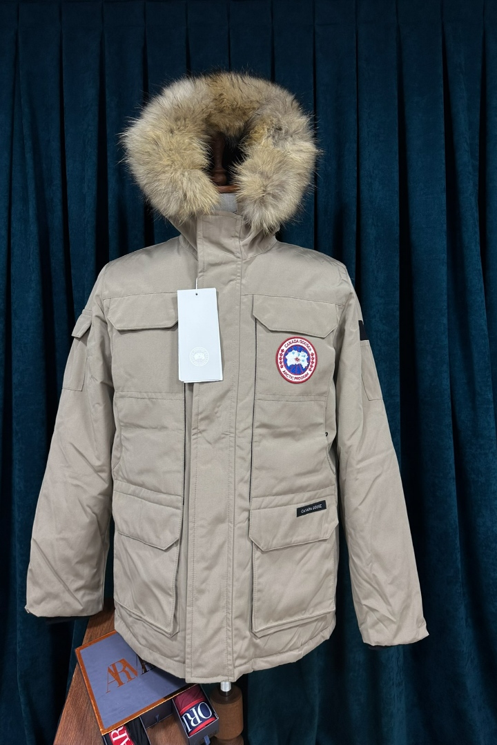 Canada Goose Bej Rengi Cırt Cırt Detay Premium Erkek Mont Canada Goose Bej Rengi Cırt Cırt Detay Premium Erkek Mont