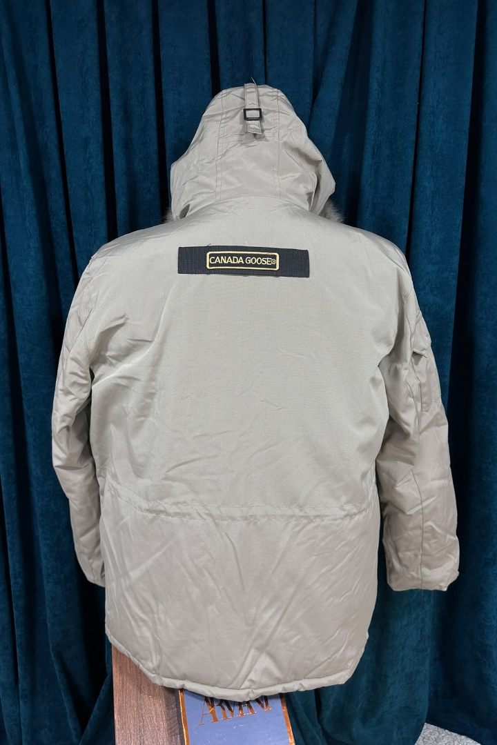 Canada Goose Bej Rengi Cırt Cırt Detay Premium Erkek Mont Canada Goose Bej Rengi Cırt Cırt Detay Premium Erkek Mont