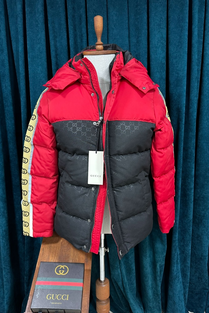 Gucci Kırmızı Siyah Bloklu Gucci Desen Kol Detay Premium Erkek Mont