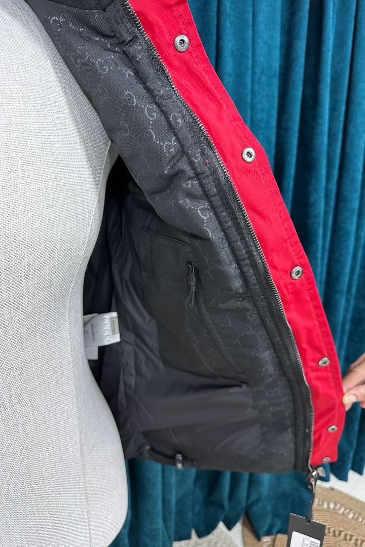Gucci Kırmızı Siyah Bloklu Gucci Desen Kol Detay Premium Erkek Mont