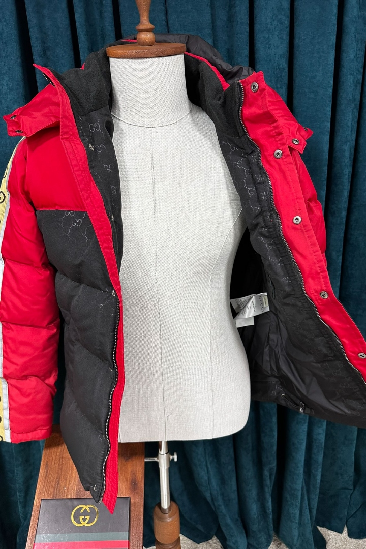 Gucci Kırmızı Siyah Bloklu Gucci Desen Kol Detay Premium Erkek Mont