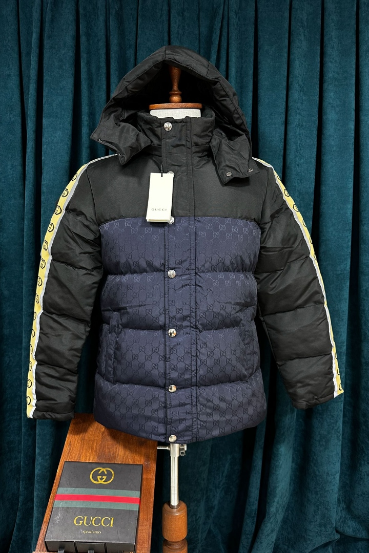 Gucci Laci Siyah Bloklu Gucci Desen Kol Detay Premium Erkek Mont Gucci Laci Siyah Bloklu Gucci Desen Kol Detay Premium Erkek Mont