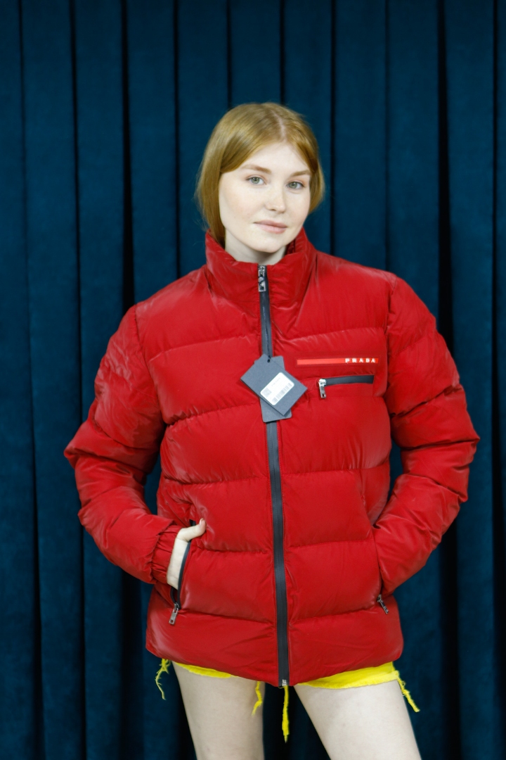 Prada Mat Kırmızı Premium Mont Prada Mat Kırmızı Premium Mont