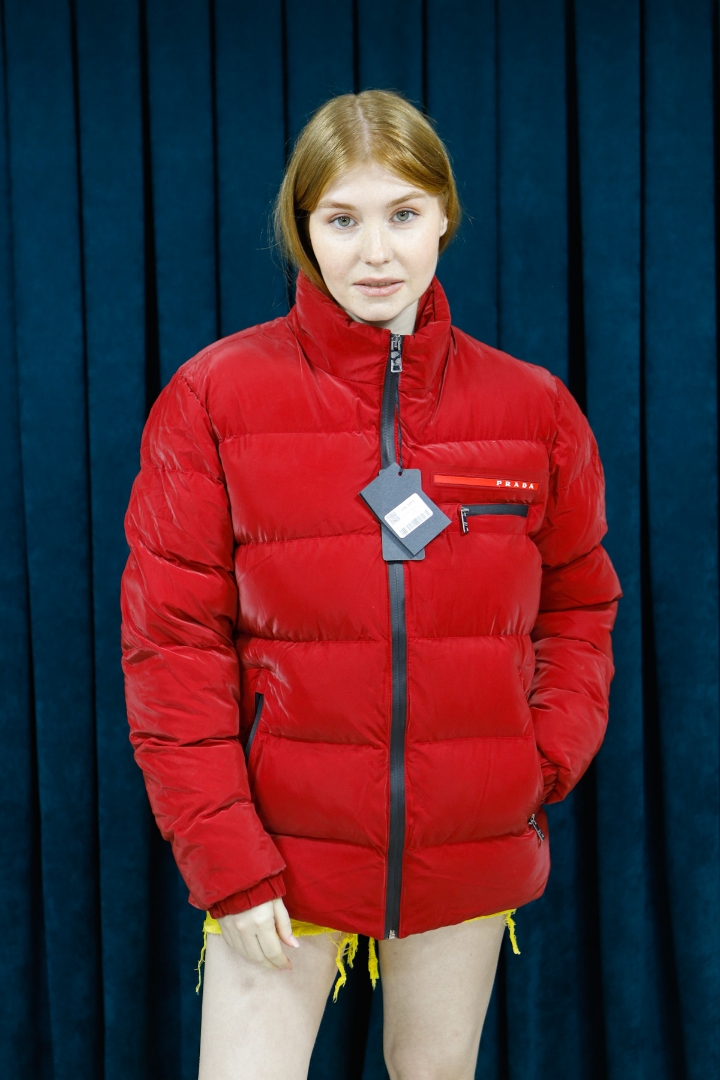 Prada Mat Kırmızı Premium Mont Prada Mat Kırmızı Premium Mont