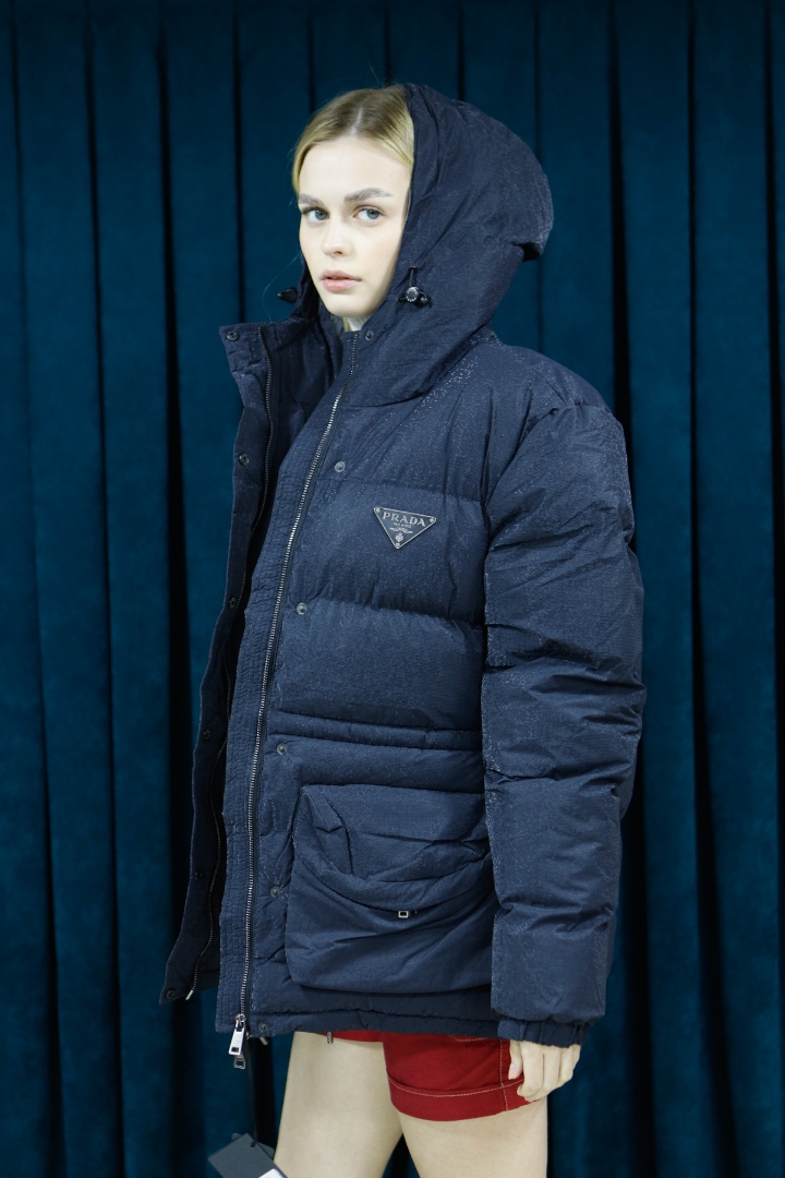 Kadın Prada Mat Laci Yağmur Desen Premium Mont Kadın Prada Mat Laci Yağmur Desen Premium Mont