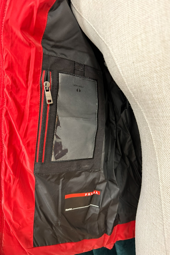 Prada Mat Kırmızı Premium Mont Prada Mat Kırmızı Premium Mont